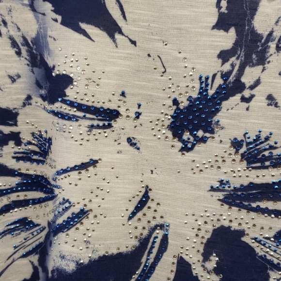 Chico's Floral Casual - Picture 3 of 6